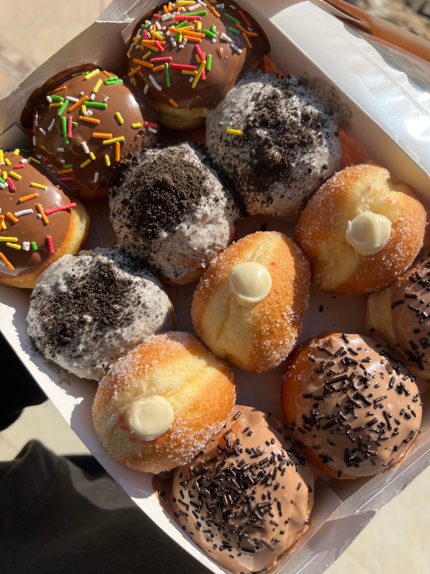 Share box 12pcs